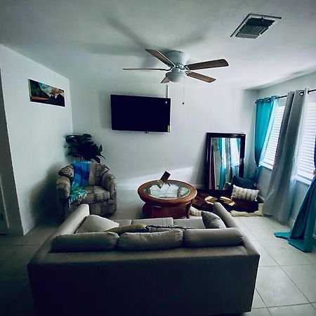Вилла Cheerful 1-Bed On Oakland Park Fl Форт-Лодердейл Экстерьер фото