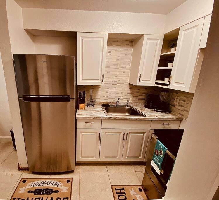 Вилла Cheerful 1-Bed On Oakland Park Fl Форт-Лодердейл Экстерьер фото